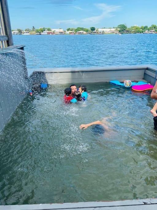 Lakefront Retreat Villa Water View Fishing Casino Fort Lauderdale Ngoại thất bức ảnh